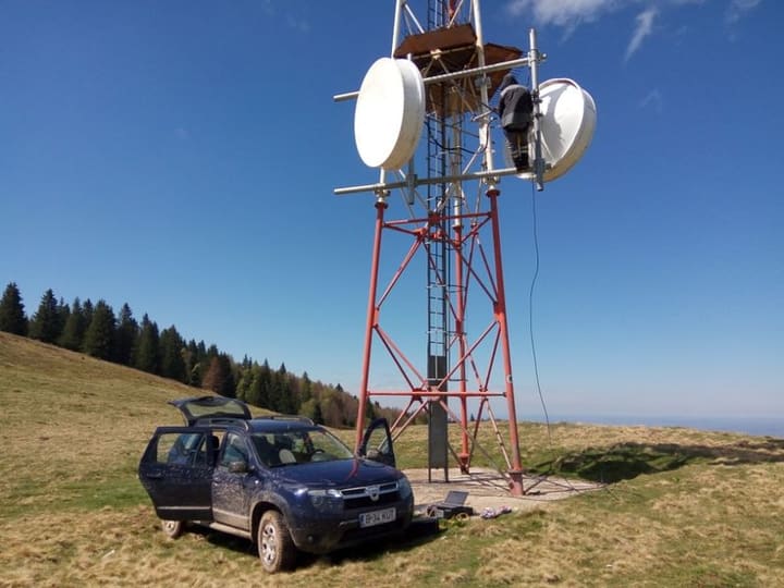 Instalare antene microunde
